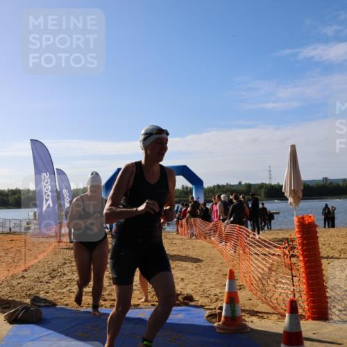 06.09.2026 - 20. Norderstedt Triathlon Andreas Tolksdorf http://msf.ph/oto/10154291 06.09.2026 10:05:03 Schwimmen 1201, 1205, 1214, 1217, 1233, 1489, 1494, 1501 meine-sportfotos.de