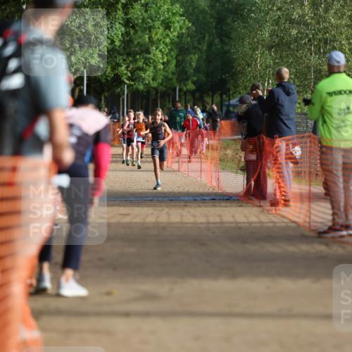 06.09.2026 - 20. Norderstedt Triathlon Mo-Foto http://msf.ph/oto/10154319 06.09.2026 09:09:28 Laufen 1, 2, 3, 31, 32, 33 meine-sportfotos.de