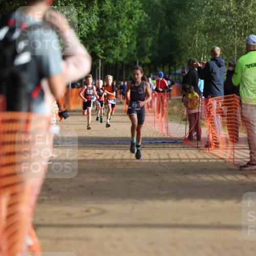 06.09.2026 - 20. Norderstedt Triathlon Mo-Foto http://msf.ph/oto/10154335 06.09.2026 09:09:32 Laufen 1, 2, 3, 33 meine-sportfotos.de