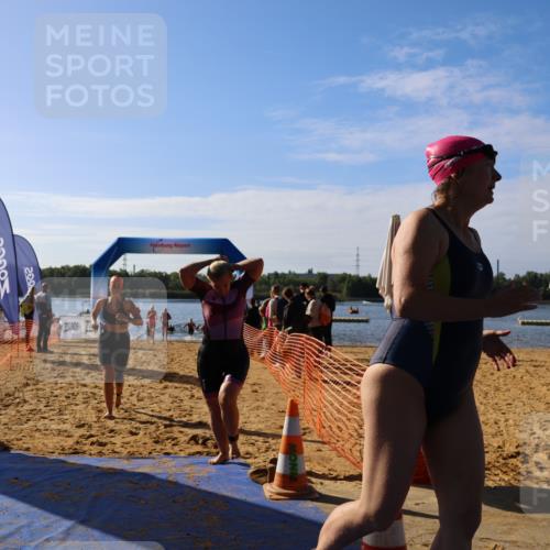 06.09.2026 - 20. Norderstedt Triathlon Andreas Tolksdorf http://msf.ph/oto/10154485 06.09.2026 10:05:39 Schwimmen 1194, 1232, 1507, 1508 meine-sportfotos.de