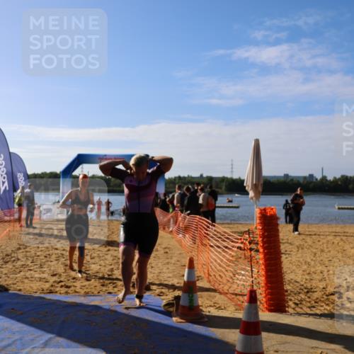 06.09.2026 - 20. Norderstedt Triathlon Andreas Tolksdorf http://msf.ph/oto/10154494 06.09.2026 10:05:39 Schwimmen 1194, 1232, 1507, 1508 meine-sportfotos.de