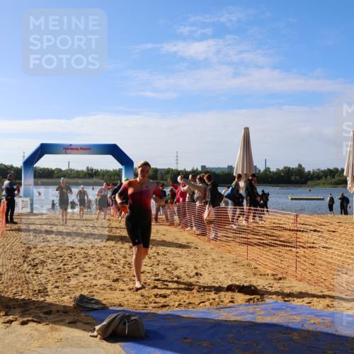06.09.2026 - 20. Norderstedt Triathlon Andreas Tolksdorf http://msf.ph/oto/10154554 06.09.2026 10:05:56 Schwimmen 1195, 1197, 1215, 1223, 1491, 1511 meine-sportfotos.de