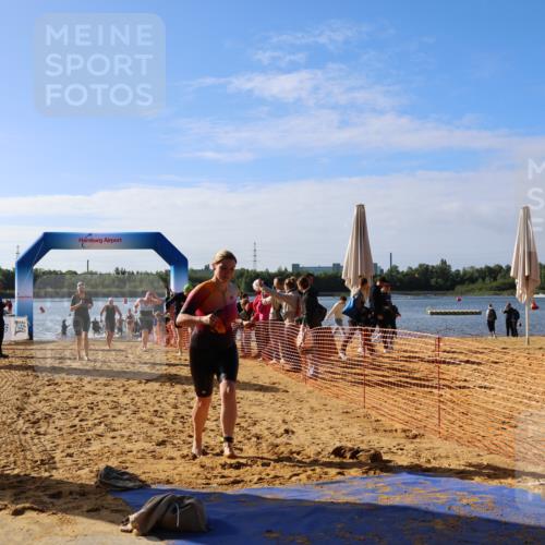 06.09.2026 - 20. Norderstedt Triathlon Andreas Tolksdorf http://msf.ph/oto/10154556 06.09.2026 10:05:56 Schwimmen 1195, 1197, 1215, 1223, 1491, 1511 meine-sportfotos.de