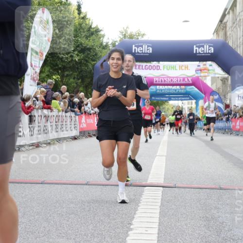 06.09.2026 - CURREX Alsterlauf Yannick Fuchs http://msf.ph/oto/10154566 06.09.2026 09:52:18 Ziel 2118, 2191, 2284, 2758, 2765, 3124, 3289, 3450, 3789, 4301, 4462, 5129, 5287, 8071 meine-sportfotos.de