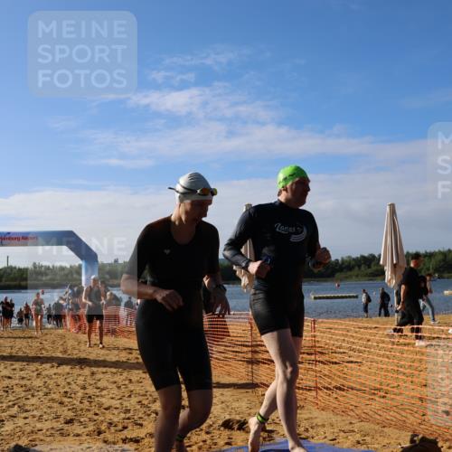 06.09.2026 - 20. Norderstedt Triathlon Andreas Tolksdorf http://msf.ph/oto/10154571 06.09.2026 10:06:01 Schwimmen 1195, 1197, 1215, 1223, 1491, 1504 meine-sportfotos.de