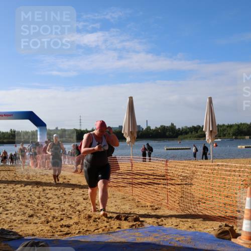06.09.2026 - 20. Norderstedt Triathlon Andreas Tolksdorf http://msf.ph/oto/10154578 06.09.2026 10:06:02 Schwimmen 1195, 1197, 1215, 1223, 1491, 1504 meine-sportfotos.de