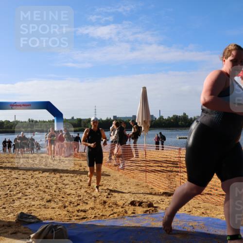 06.09.2026 - 20. Norderstedt Triathlon Andreas Tolksdorf http://msf.ph/oto/10154581 06.09.2026 10:06:04 Schwimmen 1195, 1215, 1219, 1223, 1490, 1491, 1504 meine-sportfotos.de
