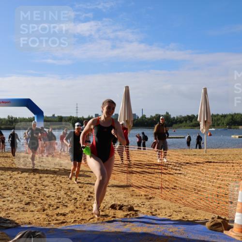 06.09.2026 - 20. Norderstedt Triathlon Andreas Tolksdorf http://msf.ph/oto/10154592 06.09.2026 10:06:09 Schwimmen 1203, 1204, 1208, 1219, 1226, 1490, 1493, 1504 meine-sportfotos.de