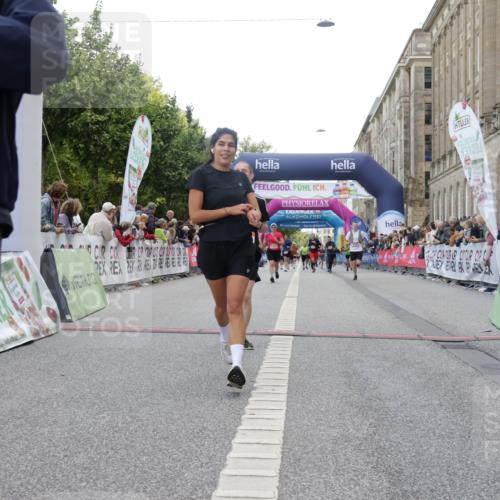 06.09.2026 - CURREX Alsterlauf Yannick Fuchs http://msf.ph/oto/10154593 06.09.2026 09:52:18 Ziel 2118, 2191, 2284, 2758, 2765, 3124, 3289, 3450, 3789, 4301, 4462, 5129, 5287, 8071 meine-sportfotos.de