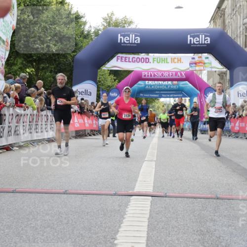 06.09.2026 - CURREX Alsterlauf Yannick Fuchs http://msf.ph/oto/10154720 06.09.2026 09:52:20 Ziel 2191, 2758, 2765, 3124, 3289, 3450, 4301, 5129, 5287, 5677 meine-sportfotos.de