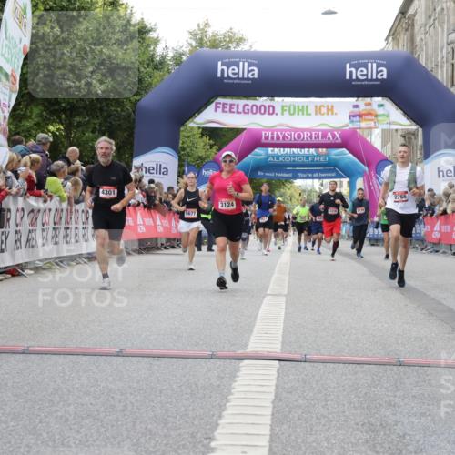 06.09.2026 - CURREX Alsterlauf Yannick Fuchs http://msf.ph/oto/10154757 06.09.2026 09:52:20 Ziel 2191, 2758, 2765, 3124, 3289, 3450, 4301, 5129, 5287, 5677 meine-sportfotos.de