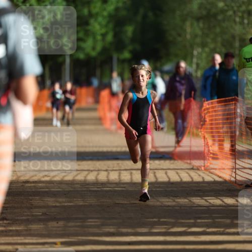 06.09.2026 - 20. Norderstedt Triathlon Mo-Foto http://msf.ph/oto/10154781 06.09.2026 09:11:30 Laufen 47 meine-sportfotos.de