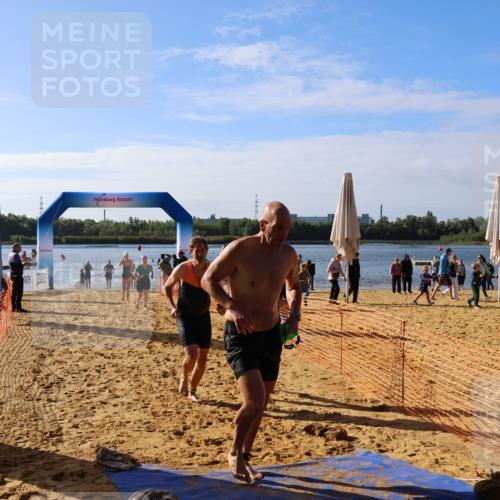06.09.2026 - 20. Norderstedt Triathlon Andreas Tolksdorf http://msf.ph/oto/10154786 06.09.2026 10:06:28 Schwimmen 1200, 1211, 1222, 1496, 1506, 1509 meine-sportfotos.de