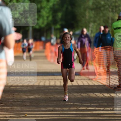 06.09.2026 - 20. Norderstedt Triathlon Mo-Foto http://msf.ph/oto/10154787 06.09.2026 09:11:31 Laufen 47 meine-sportfotos.de
