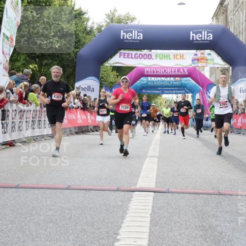 06.09.2026 - CURREX Alsterlauf Yannick Fuchs http://msf.ph/oto/10154830 06.09.2026 09:52:21 Ziel 2191, 2758, 2765, 3124, 3289, 3450, 4301, 5129, 5287, 5677 meine-sportfotos.de