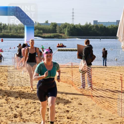 06.09.2026 - 20. Norderstedt Triathlon Andreas Tolksdorf http://msf.ph/oto/10154844 06.09.2026 10:06:33 Schwimmen 1199, 1200, 1228, 1236, 1496, 1506, 1509 meine-sportfotos.de