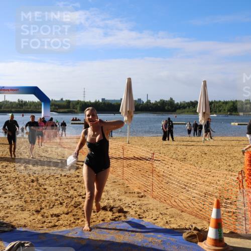 06.09.2026 - 20. Norderstedt Triathlon Andreas Tolksdorf http://msf.ph/oto/10154912 06.09.2026 10:06:37 Schwimmen 1199, 1200, 1228, 1236, 1496 meine-sportfotos.de
