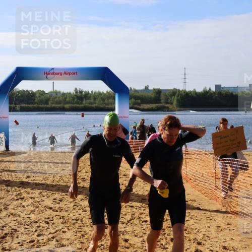 06.09.2026 - 20. Norderstedt Triathlon Andreas Tolksdorf http://msf.ph/oto/10154941 06.09.2026 10:06:41 Schwimmen 1199, 1228, 1236 meine-sportfotos.de
