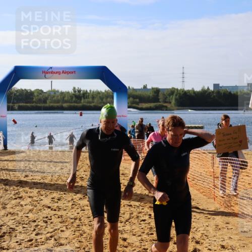 06.09.2026 - 20. Norderstedt Triathlon Andreas Tolksdorf http://msf.ph/oto/10154946 06.09.2026 10:06:41 Schwimmen 1199, 1228, 1236 meine-sportfotos.de