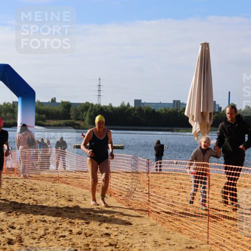 06.09.2026 - 20. Norderstedt Triathlon Andreas Tolksdorf http://msf.ph/oto/10154979 06.09.2026 10:07:00 Schwimmen 1216, 1229, 1237 meine-sportfotos.de