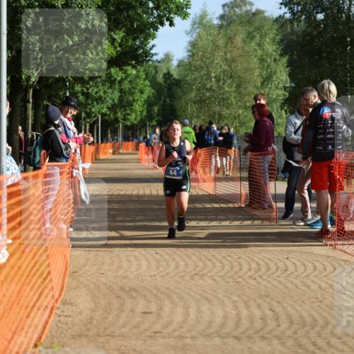 06.09.2026 - 20. Norderstedt Triathlon Mo-Foto http://msf.ph/oto/10155079 06.09.2026 09:12:31 Laufen 44, 18 meine-sportfotos.de