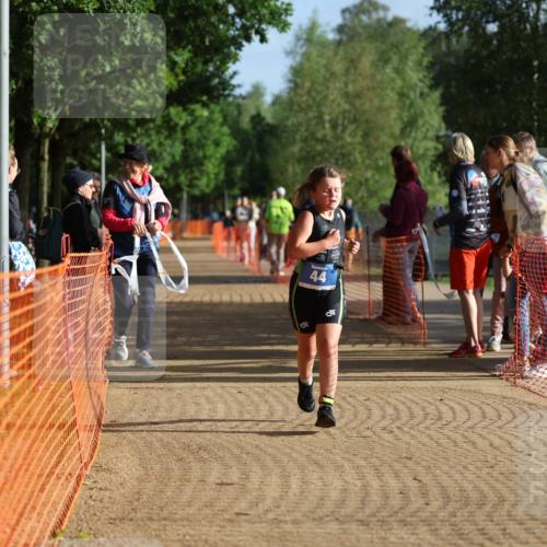 06.09.2026 - 20. Norderstedt Triathlon Mo-Foto http://msf.ph/oto/10155094 06.09.2026 09:12:33 Laufen 44, 18 meine-sportfotos.de