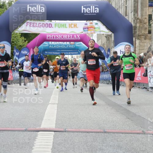 06.09.2026 - CURREX Alsterlauf Yannick Fuchs http://msf.ph/oto/10155318 06.09.2026 09:52:24 Ziel 2495, 2511, 2765, 2970, 3124, 3217, 3316, 4301, 5129, 5287, 5677, 6139 meine-sportfotos.de