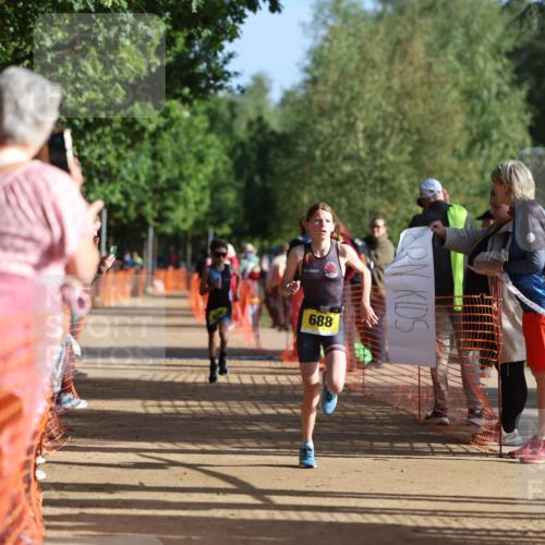 06.09.2026 - 20. Norderstedt Triathlon Mo-Foto http://msf.ph/oto/10155362 06.09.2026 09:40:51 Laufen 889, 602, 622, 664, 665 meine-sportfotos.de