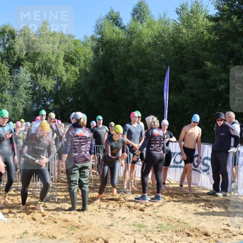 06.09.2026 - 20. Norderstedt Triathlon Andreas Tolksdorf http://msf.ph/oto/10155539 06.09.2026 10:40:38 Schwimmen 161, 1257, 1272 meine-sportfotos.de
