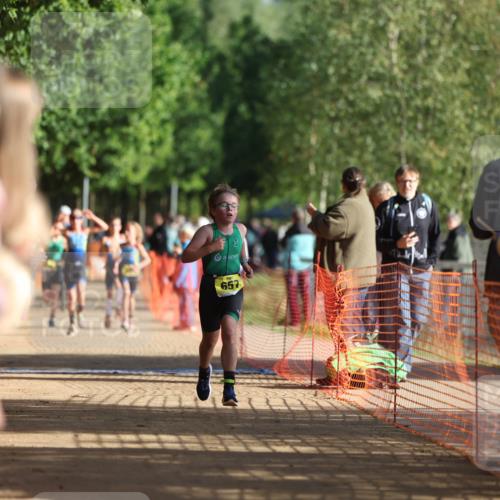 06.09.2026 - 20. Norderstedt Triathlon Mo-Foto http://msf.ph/oto/10155638 06.09.2026 09:41:57 Laufen 657, 631, 649, 661, 676, 676, 677, 685, 693 meine-sportfotos.de