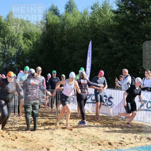 06.09.2026 - 20. Norderstedt Triathlon Andreas Tolksdorf http://msf.ph/oto/10155641 06.09.2026 10:40:48 Schwimmen 170, 1302, 1325 meine-sportfotos.de