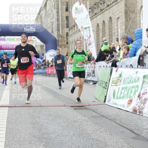 06.09.2026 - CURREX Alsterlauf Yannick Fuchs http://msf.ph/oto/10155664 06.09.2026 09:52:26 Ziel 2495, 2511, 2765, 2970, 3124, 3217, 3316, 4005, 4301, 4643, 4935, 5323, 5454, 5677, 6139 meine-sportfotos.de