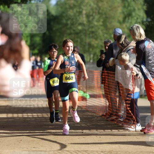 06.09.2026 - 20. Norderstedt Triathlon Mo-Foto http://msf.ph/oto/10156404 06.09.2026 09:43:52 Laufen 23, 609, 669, 642, 642, 659, 659 meine-sportfotos.de