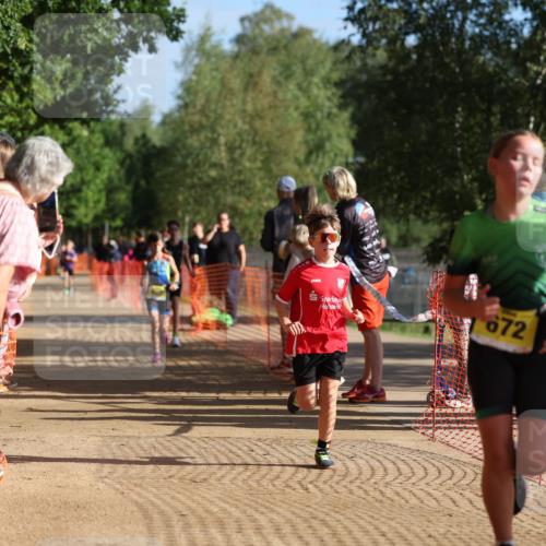 06.09.2026 - 20. Norderstedt Triathlon Mo-Foto http://msf.ph/oto/10156525 06.09.2026 09:44:08 Laufen 672, 663, 663, 668 meine-sportfotos.de
