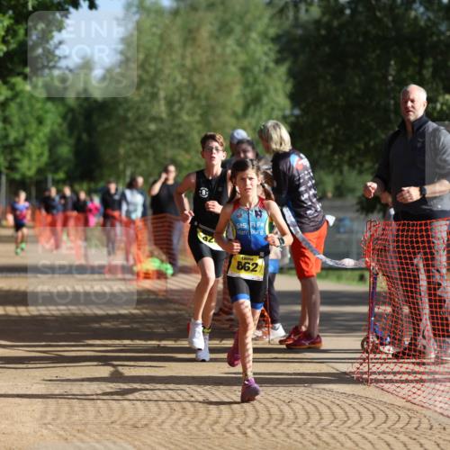 06.09.2026 - 20. Norderstedt Triathlon Mo-Foto http://msf.ph/oto/10156548 06.09.2026 09:44:10 Laufen 04, 662, 663, 663, 668 meine-sportfotos.de
