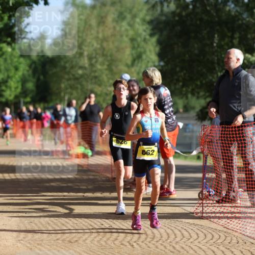 06.09.2026 - 20. Norderstedt Triathlon Mo-Foto http://msf.ph/oto/10156552 06.09.2026 09:44:11 Laufen 628, 662, 663, 663, 668 meine-sportfotos.de