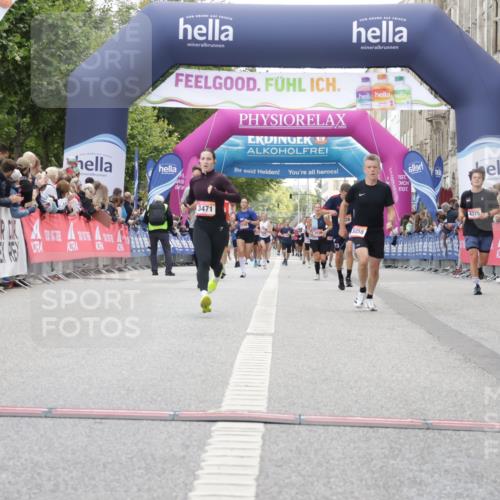 06.09.2026 - CURREX Alsterlauf Yannick Fuchs http://msf.ph/oto/10156678 06.09.2026 09:52:34 Ziel 2495, 2511, 2529, 2970, 3058, 3217, 3316, 3471, 4005, 4643, 4935, 5294, 5323, 5454, 6139 meine-sportfotos.de