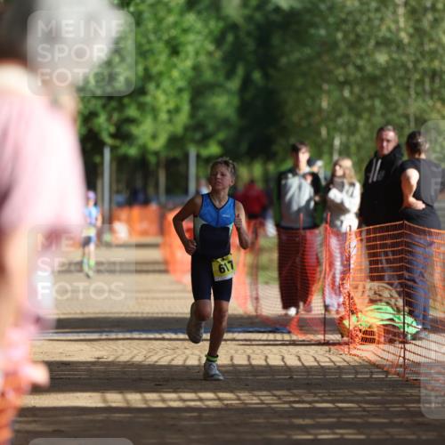 06.09.2026 - 20. Norderstedt Triathlon Mo-Foto http://msf.ph/oto/10156747 06.09.2026 09:44:56 Laufen 617 meine-sportfotos.de