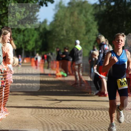06.09.2026 - 20. Norderstedt Triathlon Mo-Foto http://msf.ph/oto/10156806 06.09.2026 09:45:01 Laufen 617, 650, 650 meine-sportfotos.de