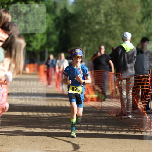06.09.2026 - 20. Norderstedt Triathlon Mo-Foto http://msf.ph/oto/10156824 06.09.2026 09:45:13 Laufen 670, 605, 605, 632, 632, 645, 645, 650, 650 meine-sportfotos.de