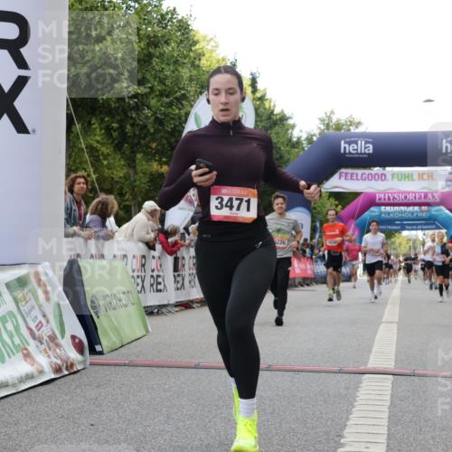 06.09.2026 - CURREX Alsterlauf Yannick Fuchs http://msf.ph/oto/10157049 06.09.2026 09:52:37 Ziel 2529, 2936, 3058, 3380, 3471, 4005, 4375, 4643, 4826, 4935, 5294, 5323, 5454, 5750, 5928, 8226 meine-sportfotos.de