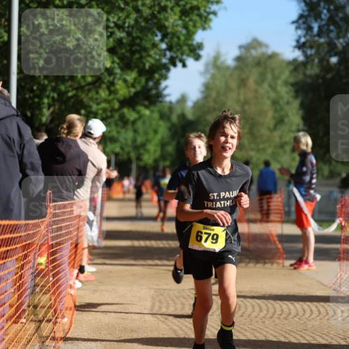 06.09.2026 - 20. Norderstedt Triathlon Mo-Foto http://msf.ph/oto/10157229 06.09.2026 09:47:26 Laufen 679 meine-sportfotos.de