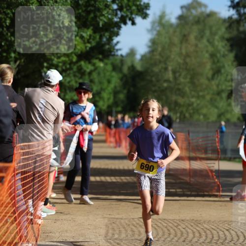 06.09.2026 - 20. Norderstedt Triathlon Mo-Foto http://msf.ph/oto/10157370 06.09.2026 09:47:53 Laufen 690, 639, 639, 684, 684 meine-sportfotos.de