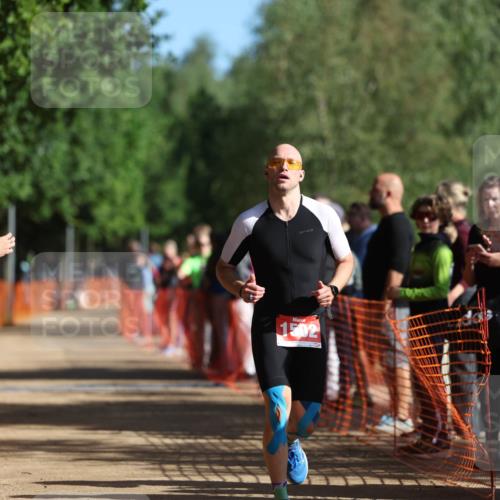 06.09.2026 - 20. Norderstedt Triathlon Mo-Foto http://msf.ph/oto/10157650 06.09.2026 10:30:45 Laufen 19005, 1502, 1204, 1204, 1488, 1488 meine-sportfotos.de