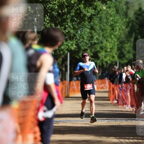 06.09.2026 - 20. Norderstedt Triathlon Mo-Foto http://msf.ph/oto/10157665 06.09.2026 10:31:10 Laufen 1498, 1489, 1489 meine-sportfotos.de