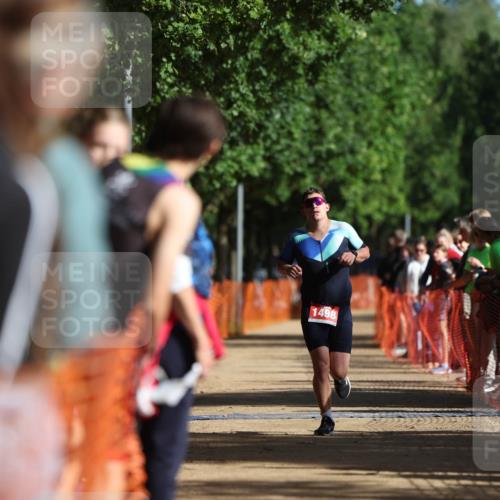 06.09.2026 - 20. Norderstedt Triathlon Mo-Foto http://msf.ph/oto/10157672 06.09.2026 10:31:10 Laufen 1498, 1489, 1489 meine-sportfotos.de