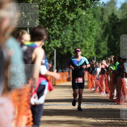 06.09.2026 - 20. Norderstedt Triathlon Mo-Foto http://msf.ph/oto/10157674 06.09.2026 10:31:11 Laufen 1498, 1489, 1489 meine-sportfotos.de