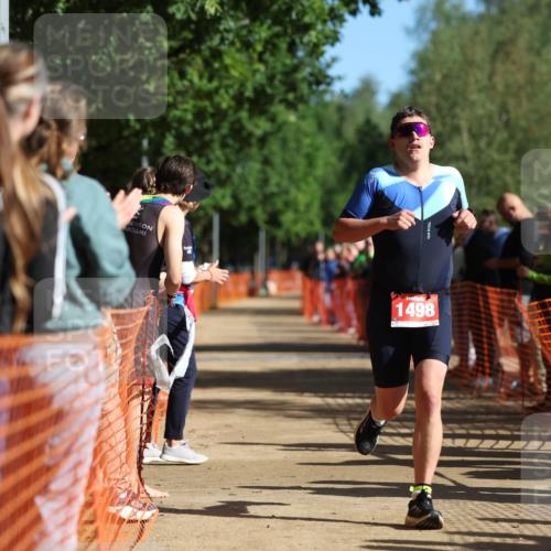 06.09.2026 - 20. Norderstedt Triathlon Mo-Foto http://msf.ph/oto/10157710 06.09.2026 10:31:15 Laufen 1498, 1489, 1489 meine-sportfotos.de