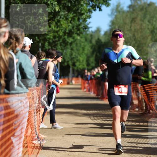 06.09.2026 - 20. Norderstedt Triathlon Mo-Foto http://msf.ph/oto/10157712 06.09.2026 10:31:15 Laufen 1498, 1489, 1489 meine-sportfotos.de