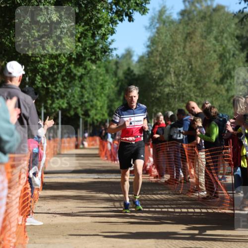 06.09.2026 - 20. Norderstedt Triathlon Mo-Foto http://msf.ph/oto/10157791 06.09.2026 10:31:45 Laufen 1238, 1238 meine-sportfotos.de